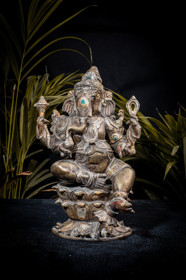 Handmade Bronze Sitting Vintage Ganesha Statue