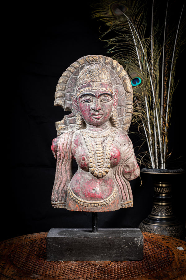 wooden statue of Maa Parwati