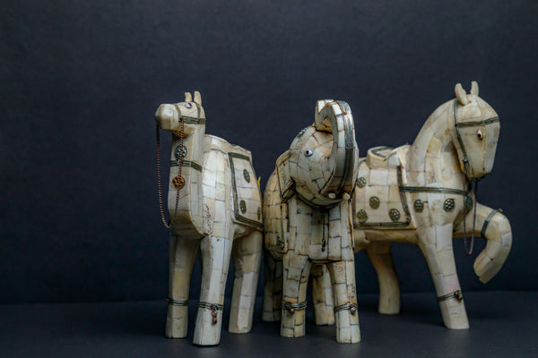 Home Decor Animal Statues Made Of Camel Bone