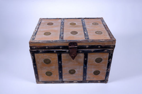 Rustic Wooden Trunk Box with Iron Accents for Home Decor