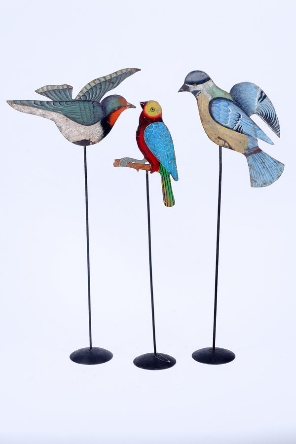 Vintage Style Metal Bird Garden Stick- for Outdoor Decor