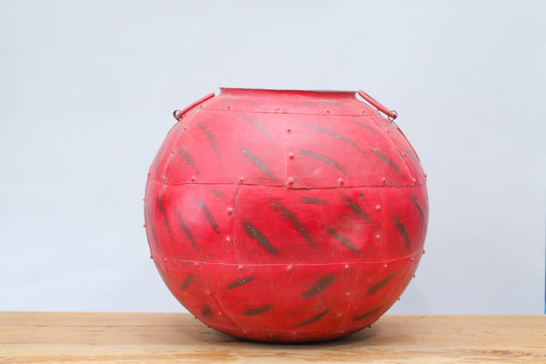 Rustic Red Metal Pot - Vintage-Style Decorative Planter for Home & Garden